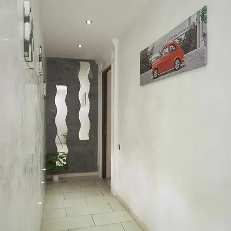 エンジョイ ナープル アパート *